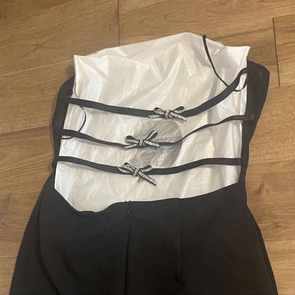 Dress - Mini tube dress with straps at the back - Picture 7 of 9